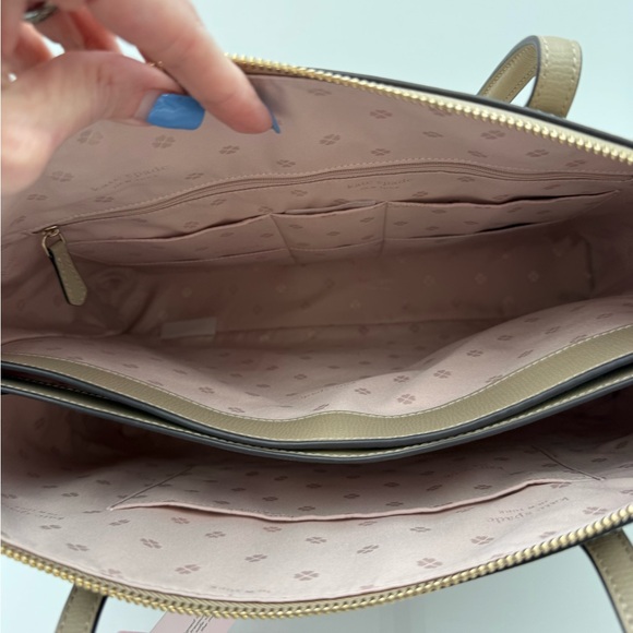 kate spade All Day timeless large Taupe Leather Zip-Top Tote NWT - Picture 4 of 8